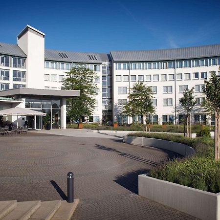 Ramada By Wyndham Dresden Hotel Exterior photo